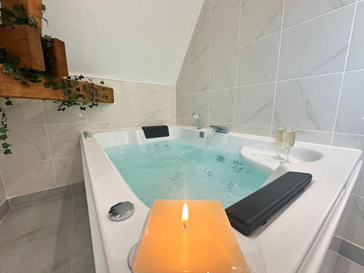 S Bayleved'Air Duplex Vue Chateau, Balneo Et Sauna ซีดาน ภายนอก รูปภาพ